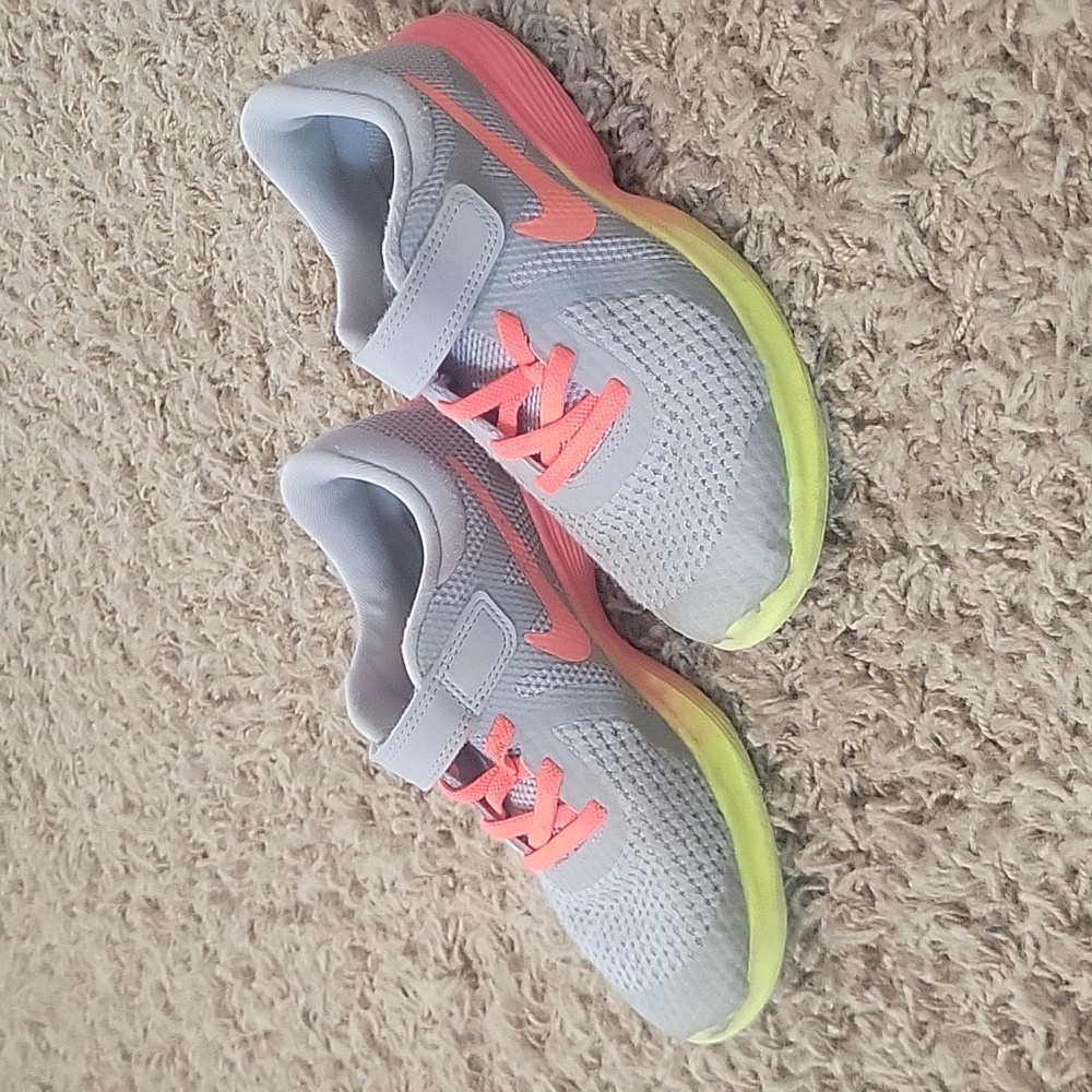 Girls Shoes
